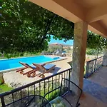 Kuca Za Odmor Bozena Tatil Evi *