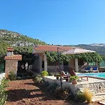 Tatil Evi Kuca Za Odmor Bozena Vrsine