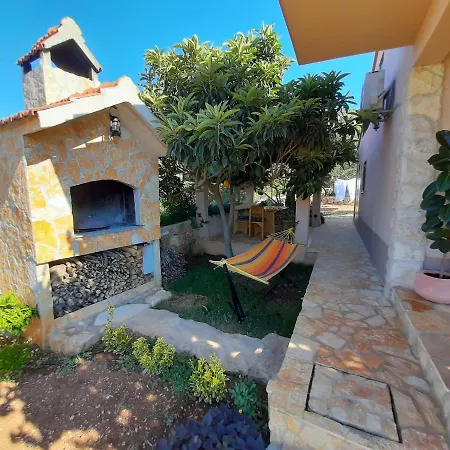 Kuca Za Odmor Bozena Hébergement de vacances Vrsine